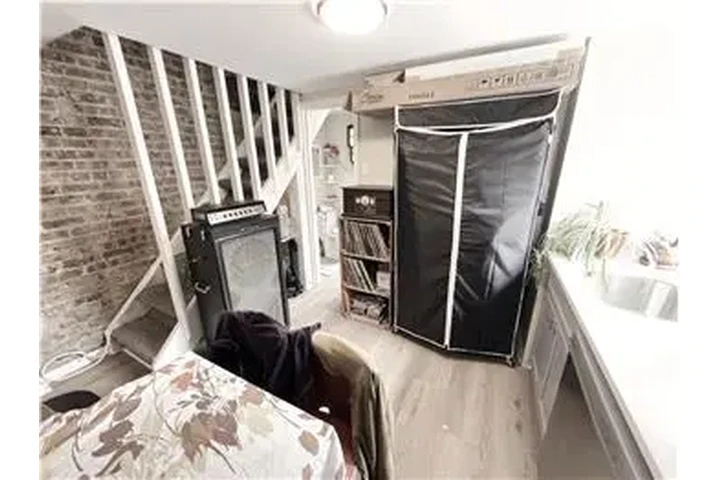 $1650 : Rental property with 0 bedro image 4