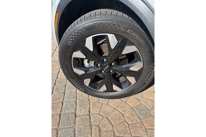 $26997 : 2023 Sportage X-Line image 9