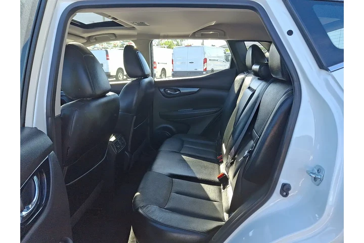 $12800 : 2017 Rogue Sport S AWD image 10