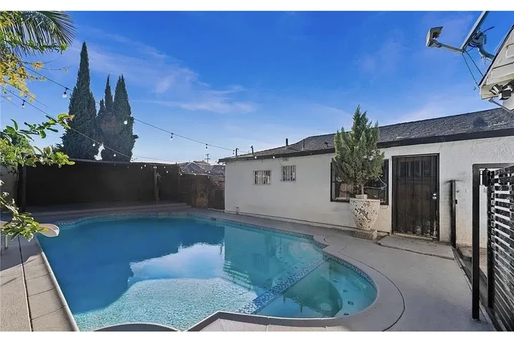 $5521 : Beautiful Amazing Pool Home image 4