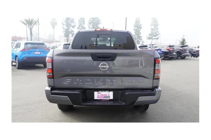 $23250 : 2022 Frontier SV image 7