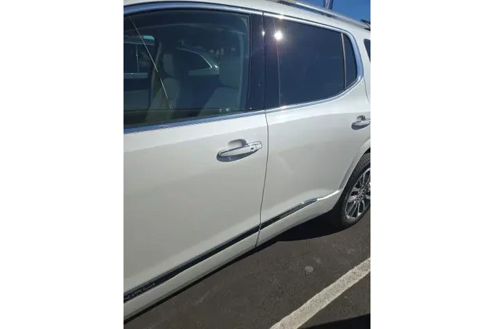 $35623 : GMC Acadia 2023 Denali 4dr S image 9