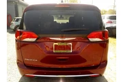 $13774 : 2018 Pacifica Touring-L FWD thumbnail
