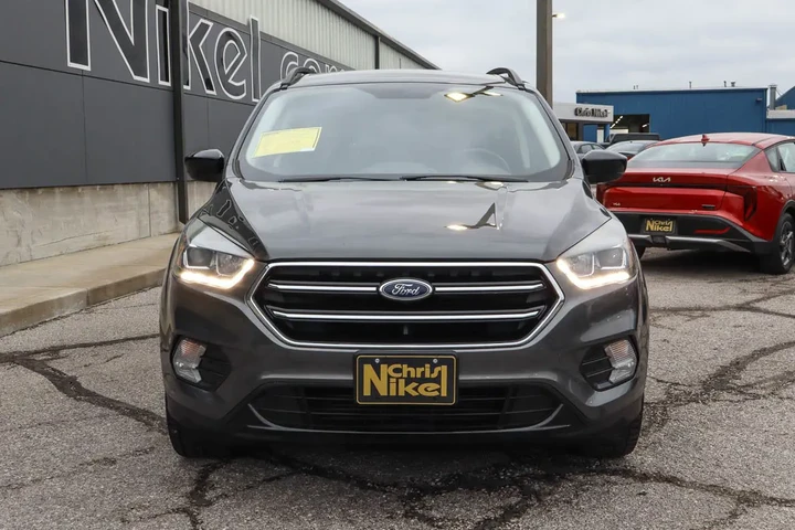 $9949 : 2017 Escape SE FWD image 2