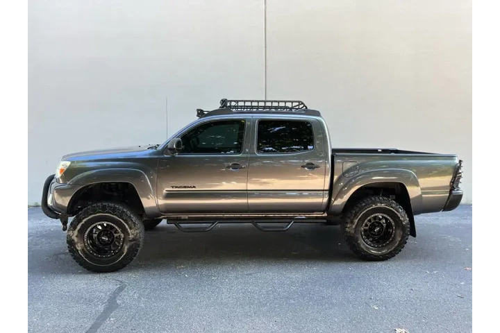$21975 : 2014 Tacoma PreRunner V6 image 7