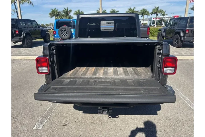 $27295 : Jeep Gladiator 2023 4x4 Spor image 1