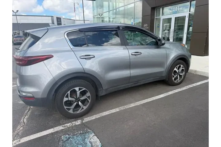 $16966 : Kia Sportage 2021 AWD LX 4dr image 3