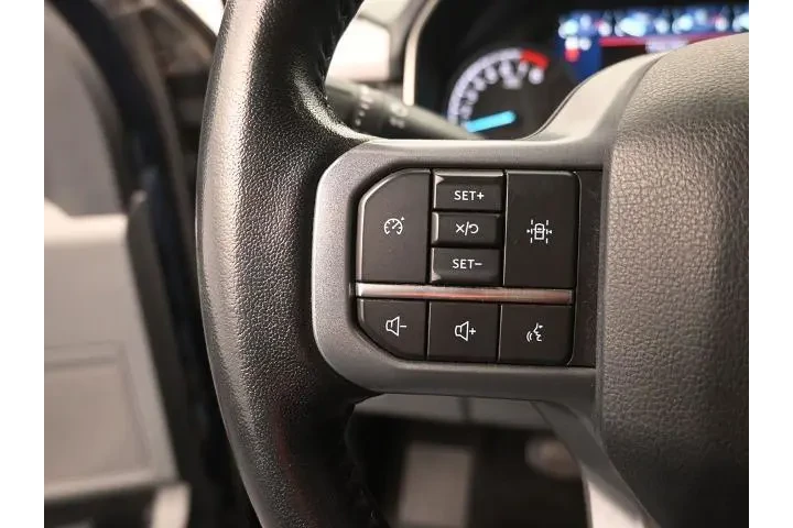 $31998 : Ford F-150 2022 4x4 XL 4dr S image 7