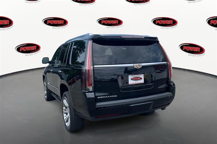 $28995 : Used 2016 Escalade 4WD 4dr Pr image 7