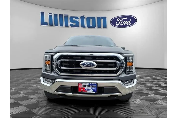 $37500 : Ford F-150 2022 4x4 XLT 4dr image 2