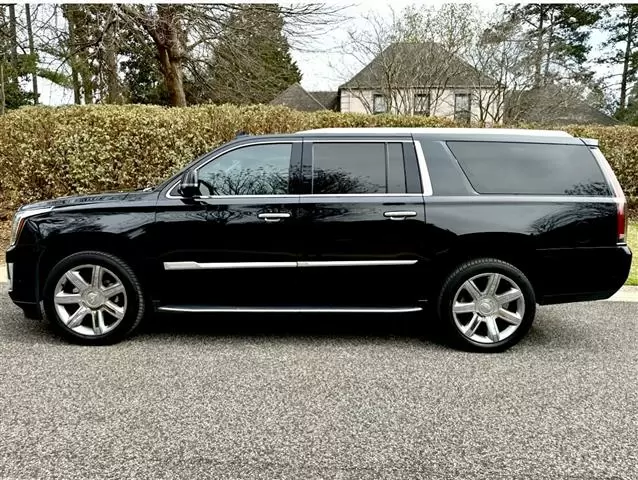 $18500 : 2018 Escalade ESV image 4