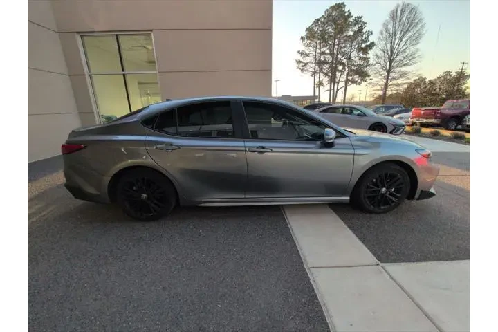 $34277 : Toyota Camry 2025 SE 4dr Sed image 5