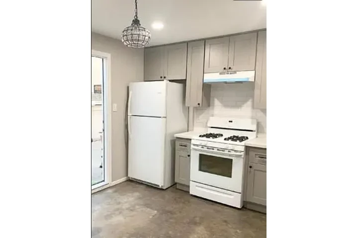 $1100 : Ayuntamiento de Norwalk cerca image 3