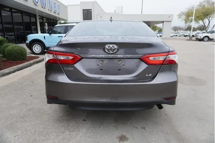 $18988 : Toyota Camry 2019 SE 4dr Sed image 5
