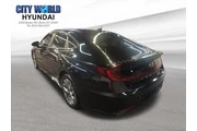 $18134 : Hyundai SONATA 2020 SEL 4dr thumbnail