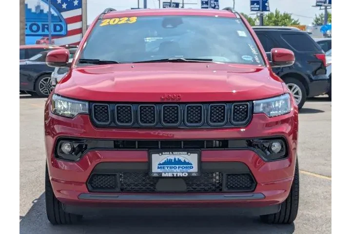 $28799 : Jeep Compass 2023 4x4 Limite image 9