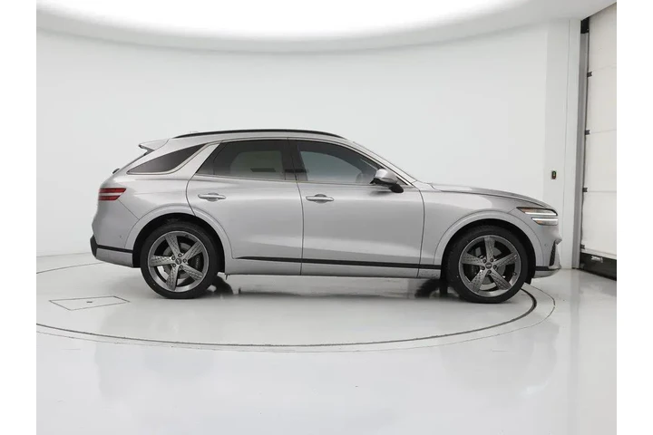 $33998 : Genesis GV70 2023 AWD 2.5T S image 7
