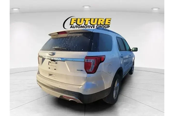 $13997 : Ford Explorer 2016 AWD XLT 4 image 3