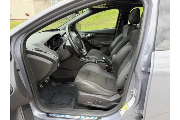$21997 : 2017 Focus RS image 10