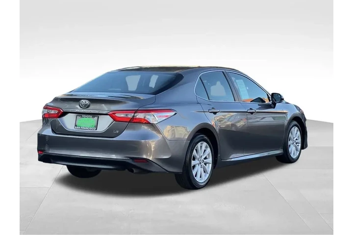 $18990 : 2018 Camry LE image 5
