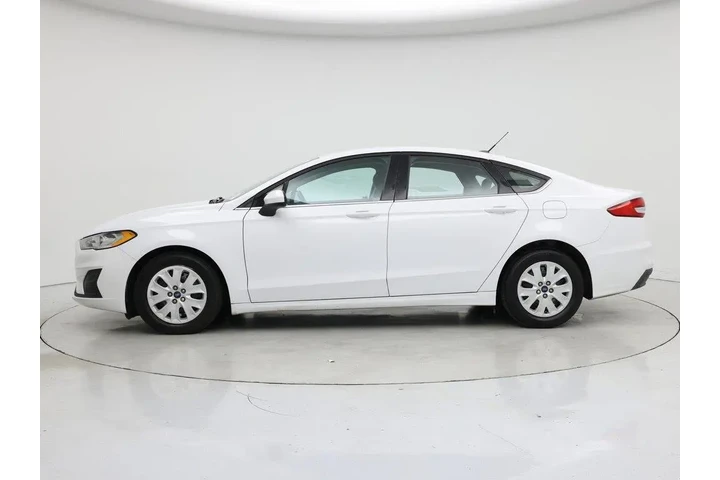 $13998 : Ford Fusion 2019 S 4dr Sedan image 3