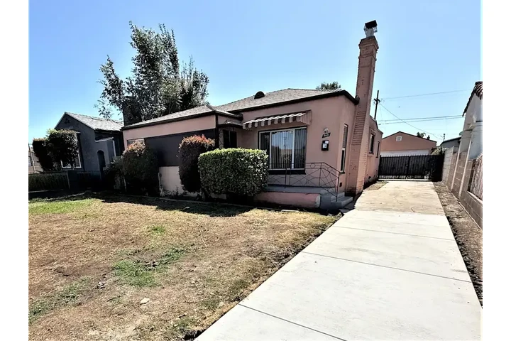 $1980 : 3Bed/2Bath image 1