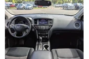 $14975 : 2018 Pathfinder SV thumbnail