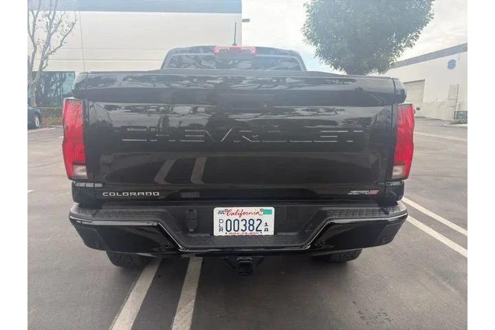 2024 Colorado ZR2 image 7