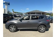 $18888 : Toyota RAV4 2018 LE 4dr SUV thumbnail