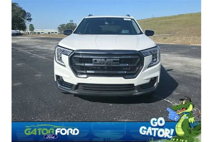 $26521 : GMC Terrain 2022 AWD AT4 4dr image 3