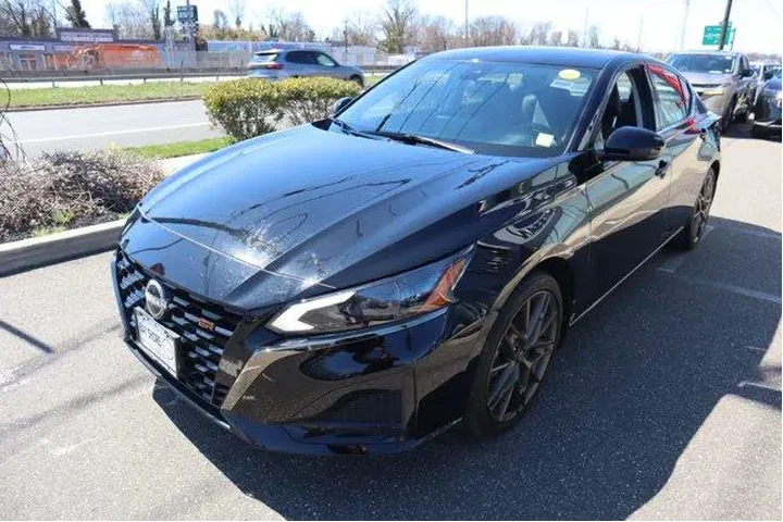 $19701 : Nissan Altima 2025 2.5 SR 4d image 9