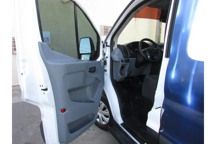 $20900 : 2018 Transit 250 image 8