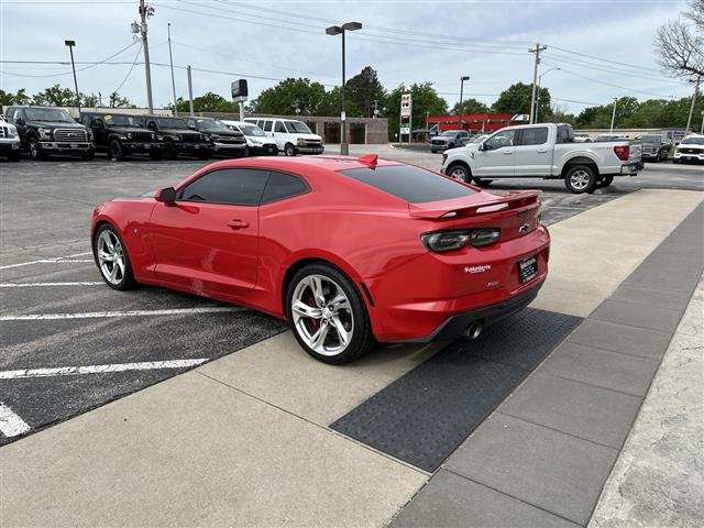 $33217 : 2019 Camaro 2SS Coupe V-8 cyl image 4