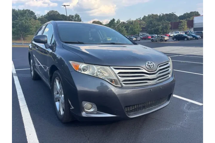 $12500 : 2009 Venza AWD V6 image 5