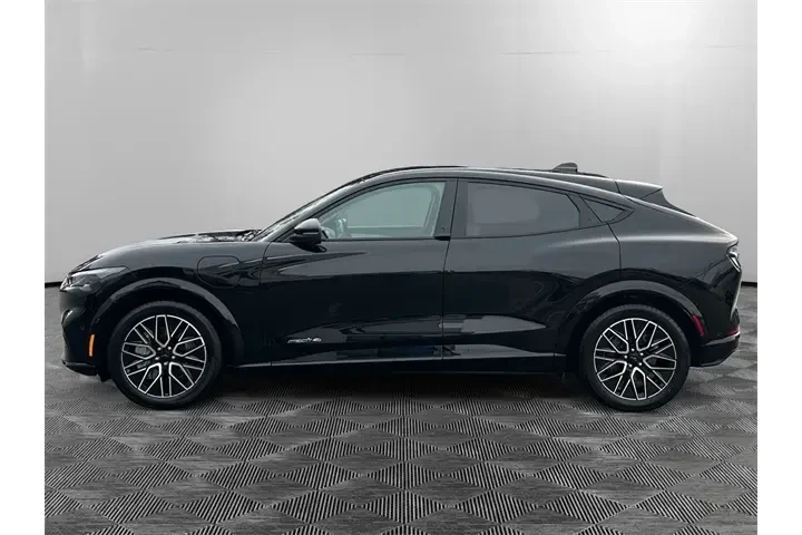 $32922 : Ford Mustang Mach-E 2024 AWD image 2