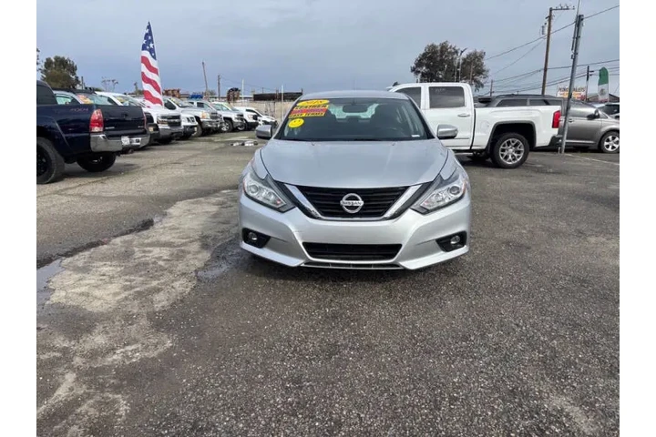 $11999 : 2018 Altima 2.5 SL image 5