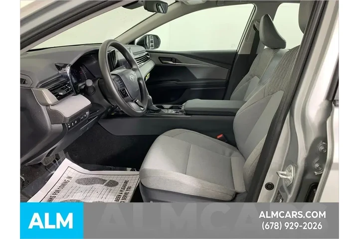 $27420 : Toyota Camry 2026 LE 4dr Sed image 9