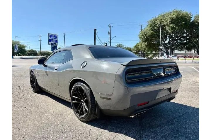 $30773 : Dodge Challenger 2018 R/T Sc image 5
