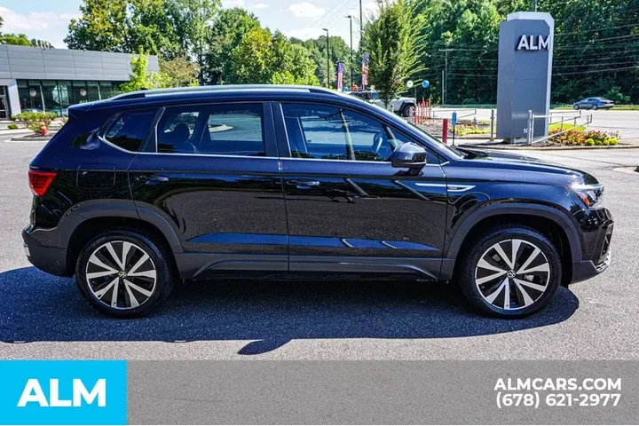 $20920 : Volkswagen Taos 2024 SE 4dr image 9