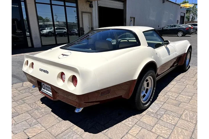 $16990 : 1980 Corvette image 2