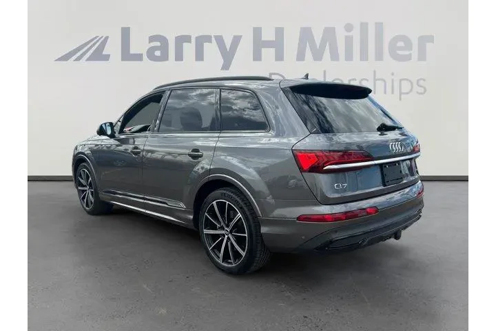 Audi Q7 2020 AWD quattro Pre image 3