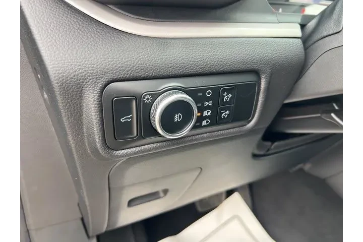 $35475 : Ford Explorer 2024 AWD XLT 4 image 8