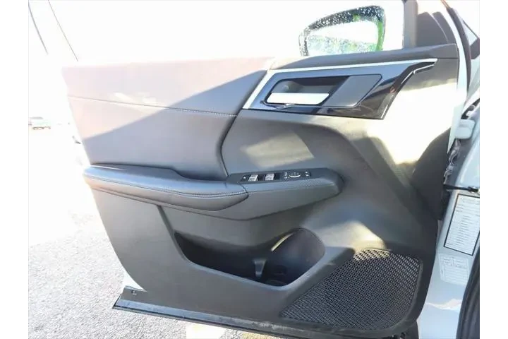 $24631 : Mitsubishi Outlander 2024 SE image 9