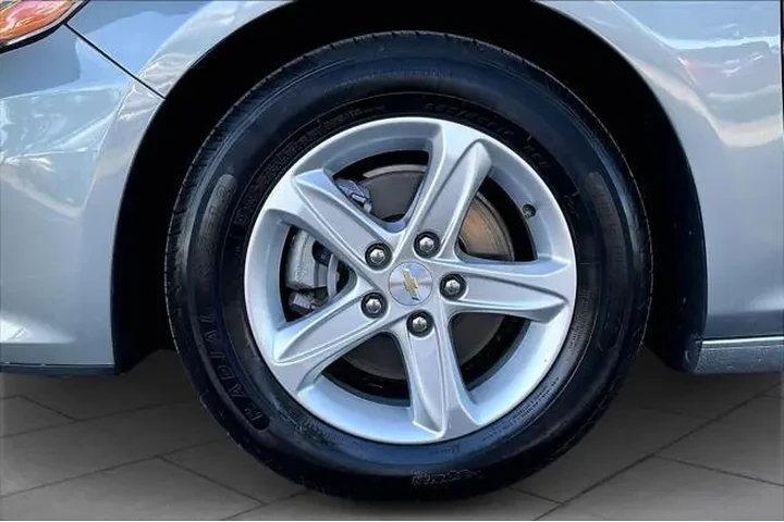 $18220 : Chevrolet Malibu 2024 LT 4dr image 9