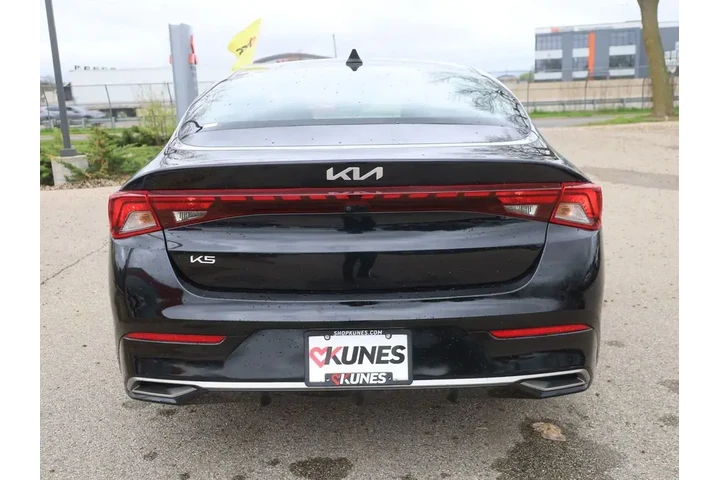 $18877 : Kia K5 2023 LXS 4dr Sedan image 8
