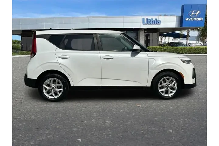 $10299 : Kia Soul 2020 S 4dr Crossove image 9