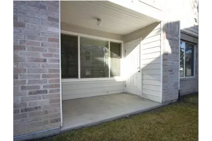 $1650 : Apartment for rent image 2