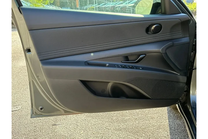 $17420 : Hyundai ELANTRA 2025 SEL Spo image 10