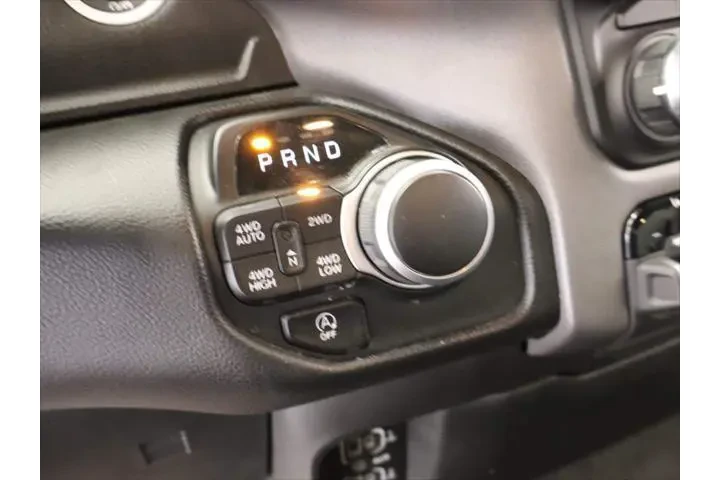 $28684 : Ram 1500 2023 4x4 Big Horn 4 image 9