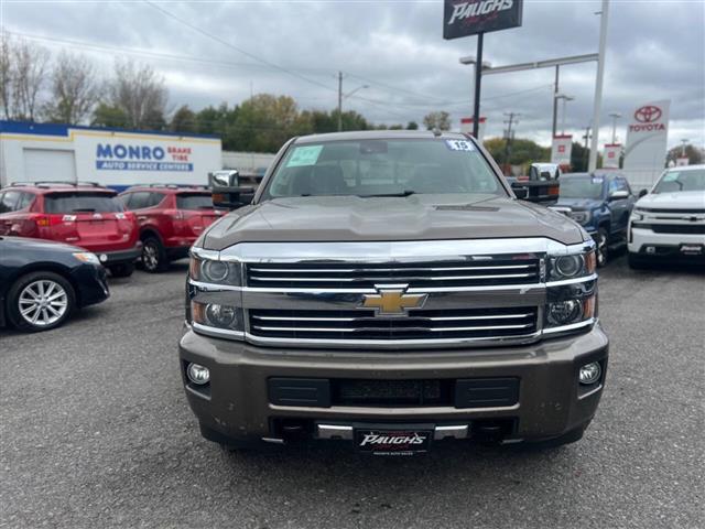 $22990 : 2015 Silverado 2500HD image 6